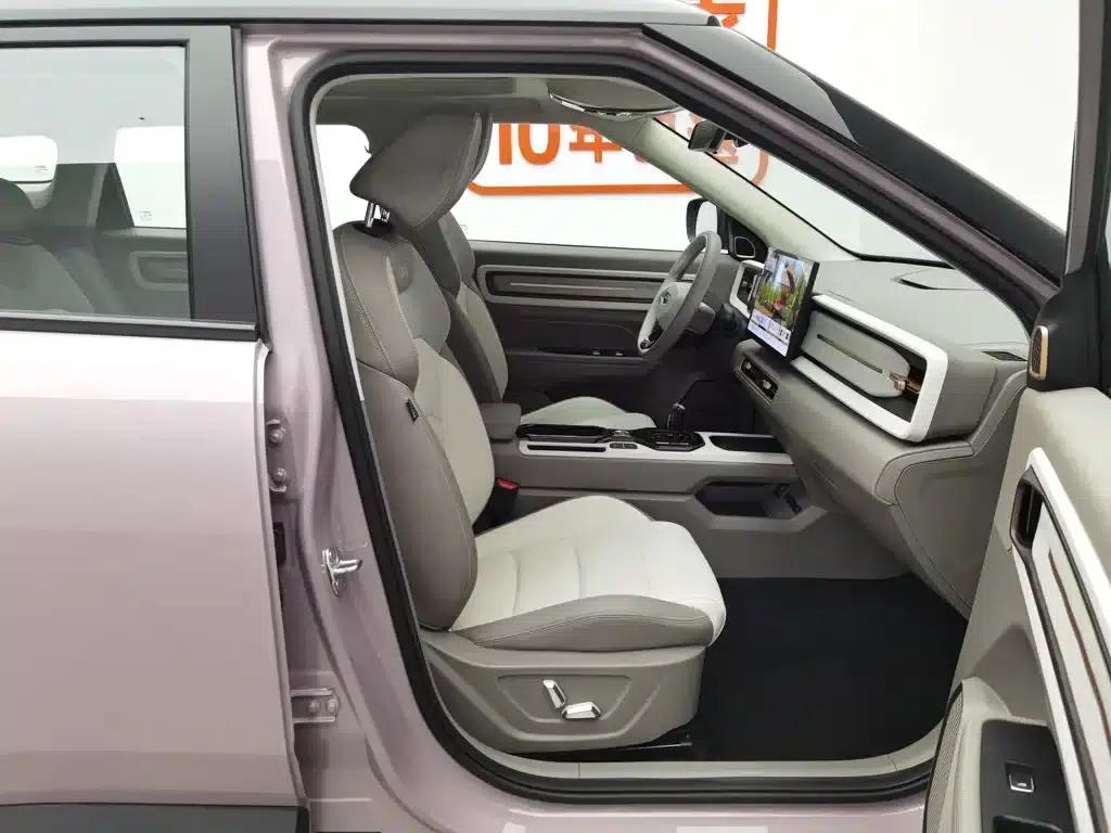 Geely ICON 2026 Chocolate 1.5TD Premium Edition — миниатюра 23