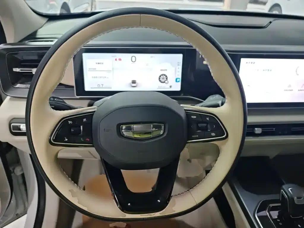 Geely ICON 2023 1.5TD Chocolate Edition — миниатюра 11