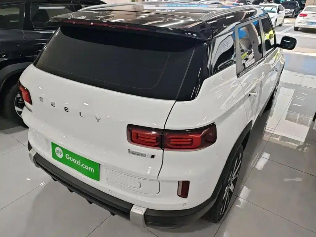 Geely ICON 2023 1.5TD Chocolate Edition — миниатюра 7