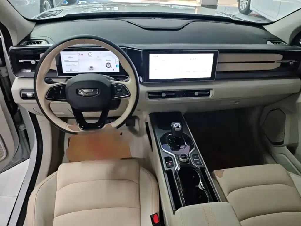 Geely ICON 2023 1.5TD Chocolate Edition — миниатюра 10