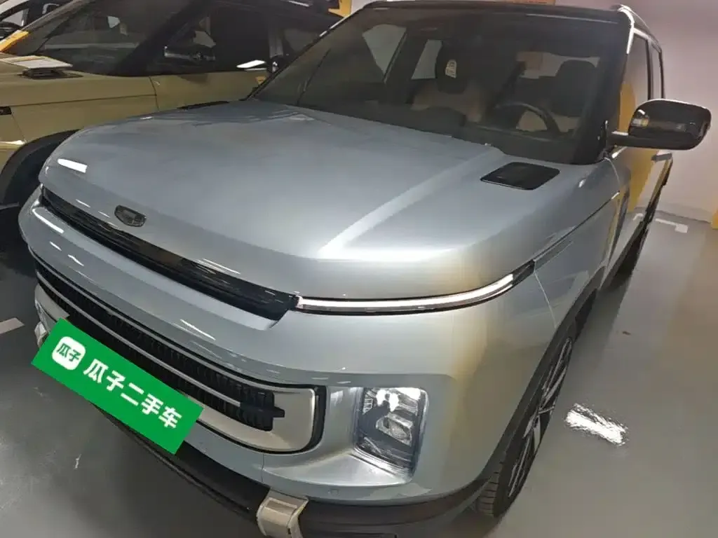 Geely ICON 2023 1.5TD Chocolate Premium Edition — миниатюра 2