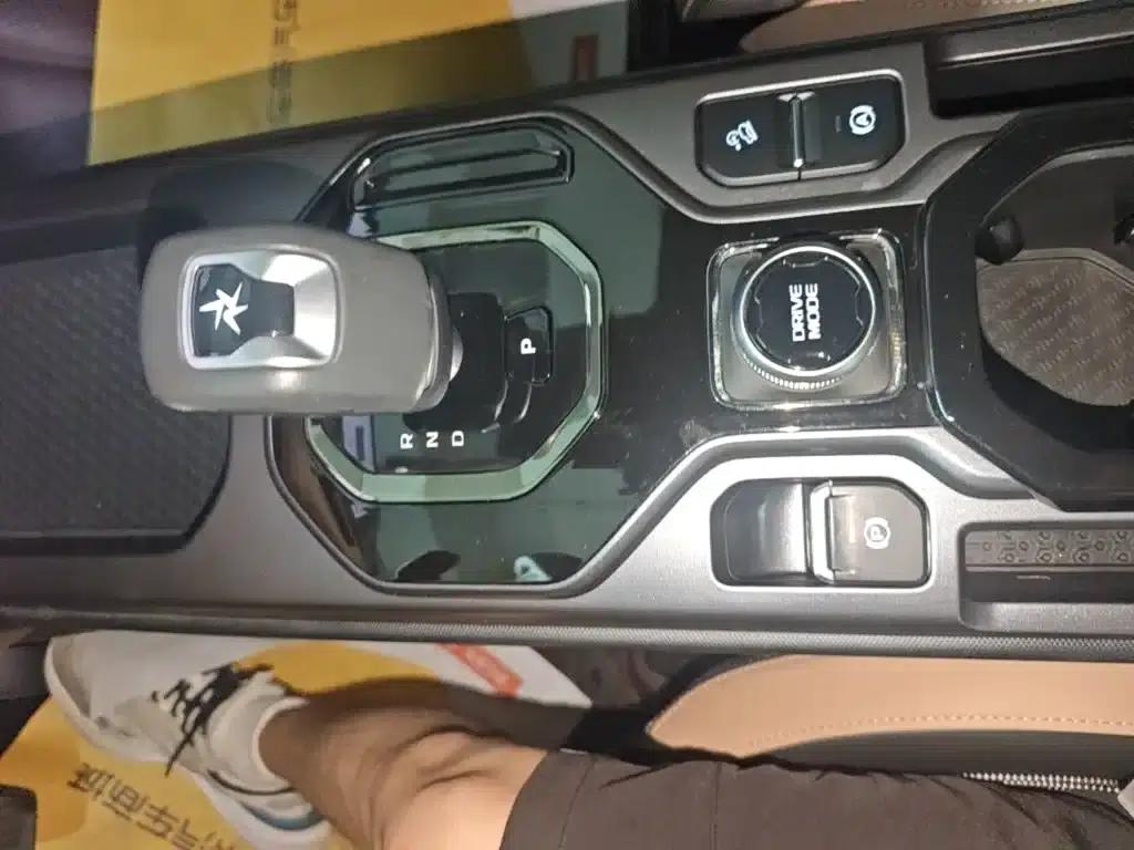 Geely ICON 2023 1.5TD Chocolate Premium Edition — миниатюра 14