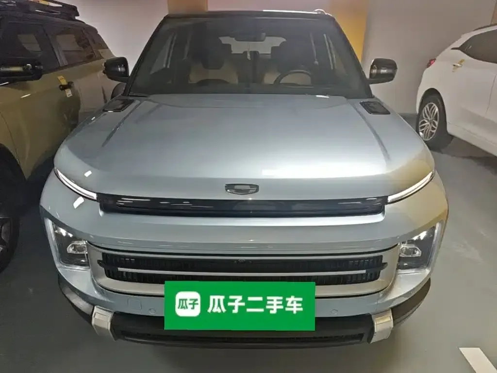 Geely ICON 2023 1.5TD Chocolate Premium Edition — миниатюра 3