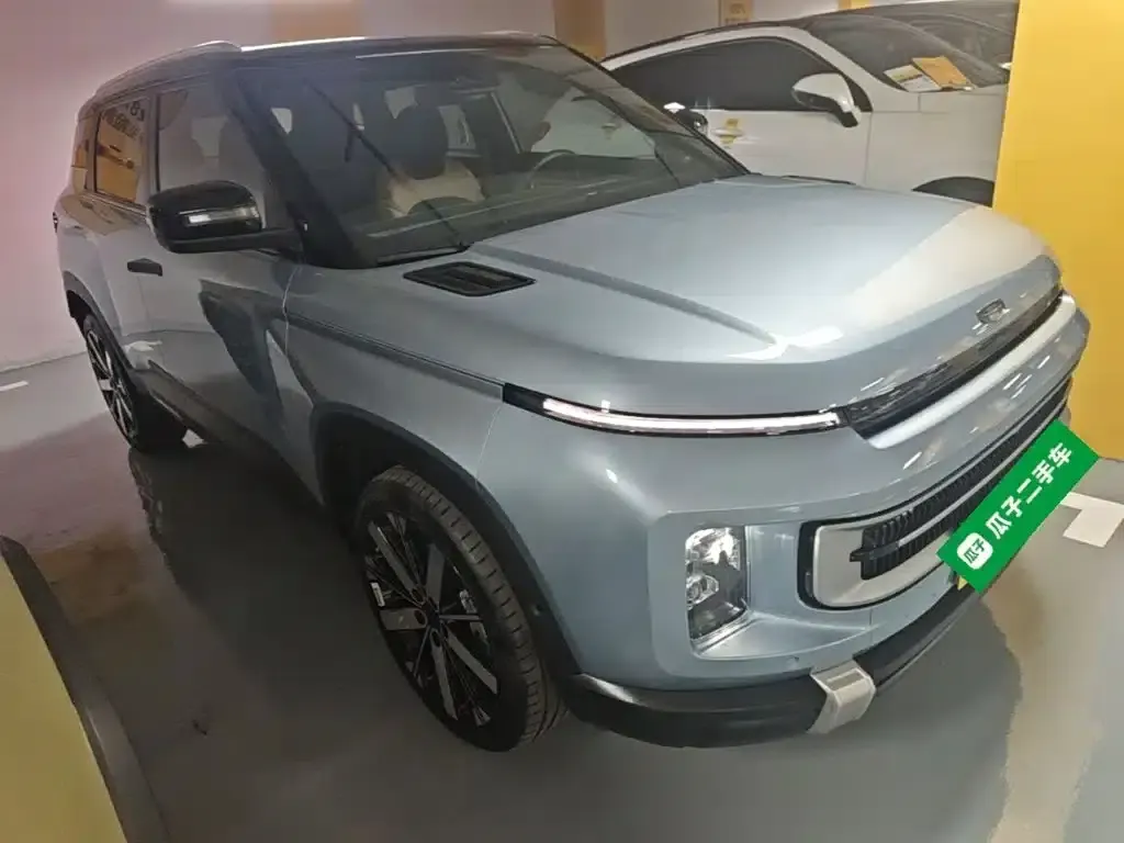 Geely ICON 2023 1.5TD Chocolate Premium Edition — миниатюра 4
