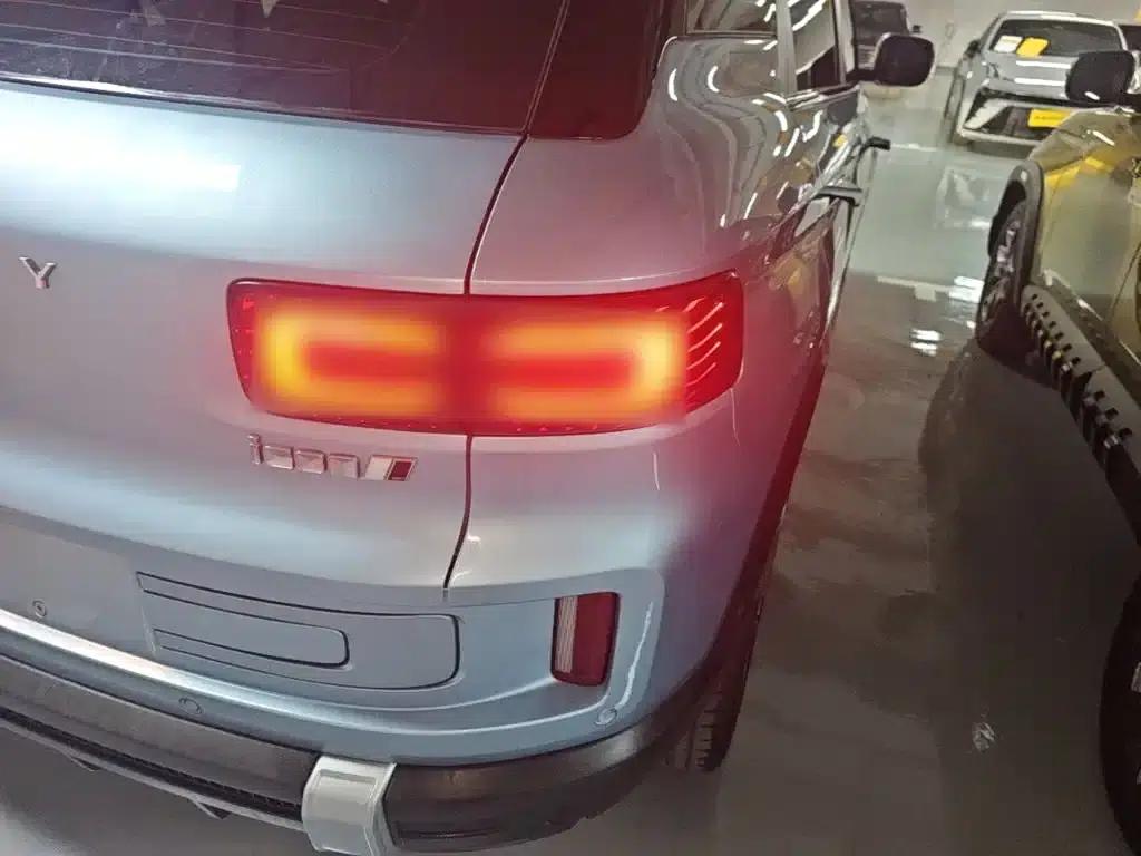 Geely ICON 2023 1.5TD Chocolate Premium Edition — миниатюра 8