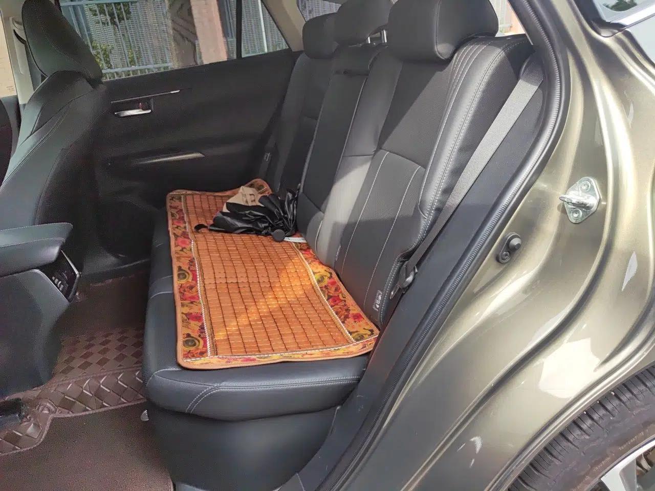 Toyota Harrier 2022 Dual-Engine 2.5L CVT Two-Wheel Drive Luxury Edition — миниатюра 17