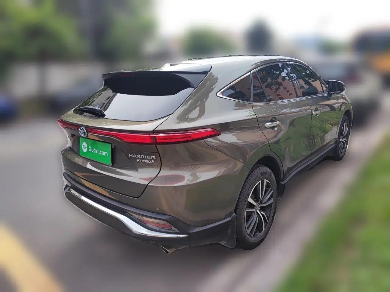Toyota Harrier 2022 Dual-Engine 2.5L CVT Two-Wheel Drive Luxury Edition — миниатюра 6