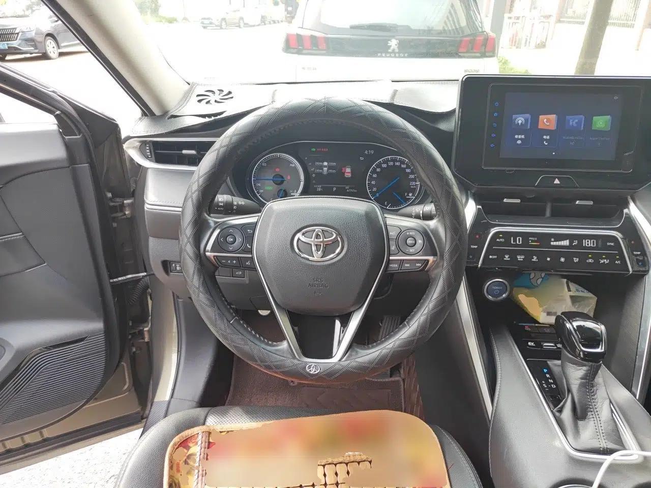 Toyota Harrier 2022 Dual-Engine 2.5L CVT Two-Wheel Drive Luxury Edition — миниатюра 10