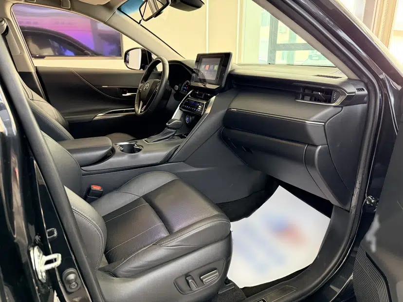 Toyota Harrier 2022 Dual-Engine 2.5L CVT Two-Wheel Drive Luxury Edition — миниатюра 11