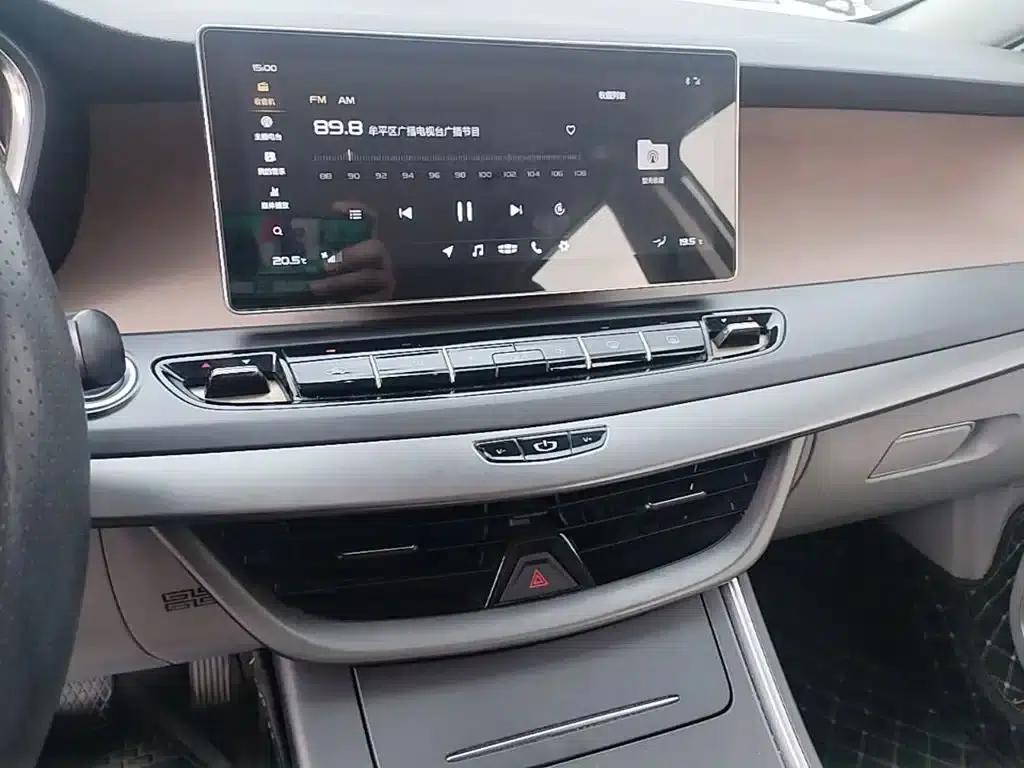 Geely Jiaji 2021 Smart Power 1.5TD Manual Standard Edition — миниатюра 13