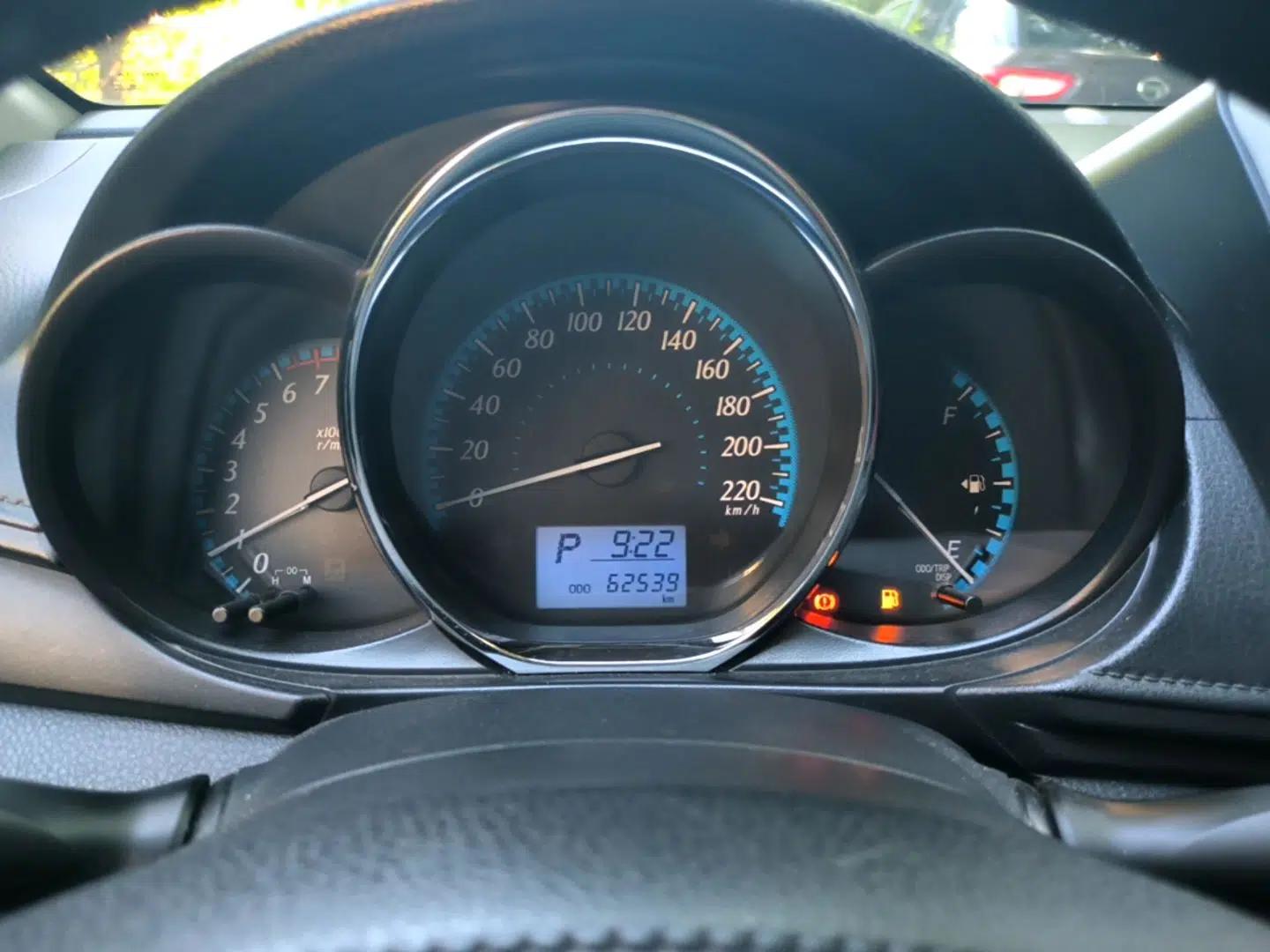 Toyota YARiS L Zhi Xiang 2017 1.5E CVT Dynamic Edition — миниатюра 14