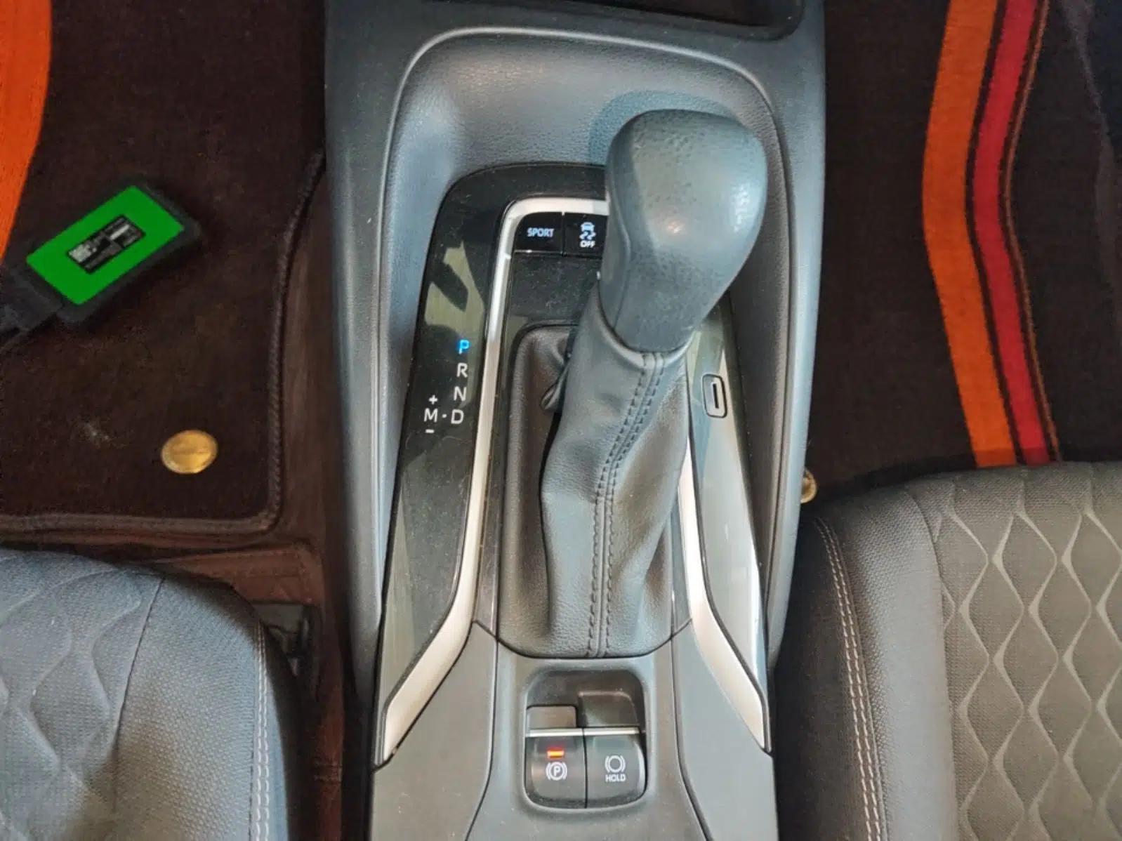Toyota Allion 2022 2.0L Elite Edition — миниатюра 16