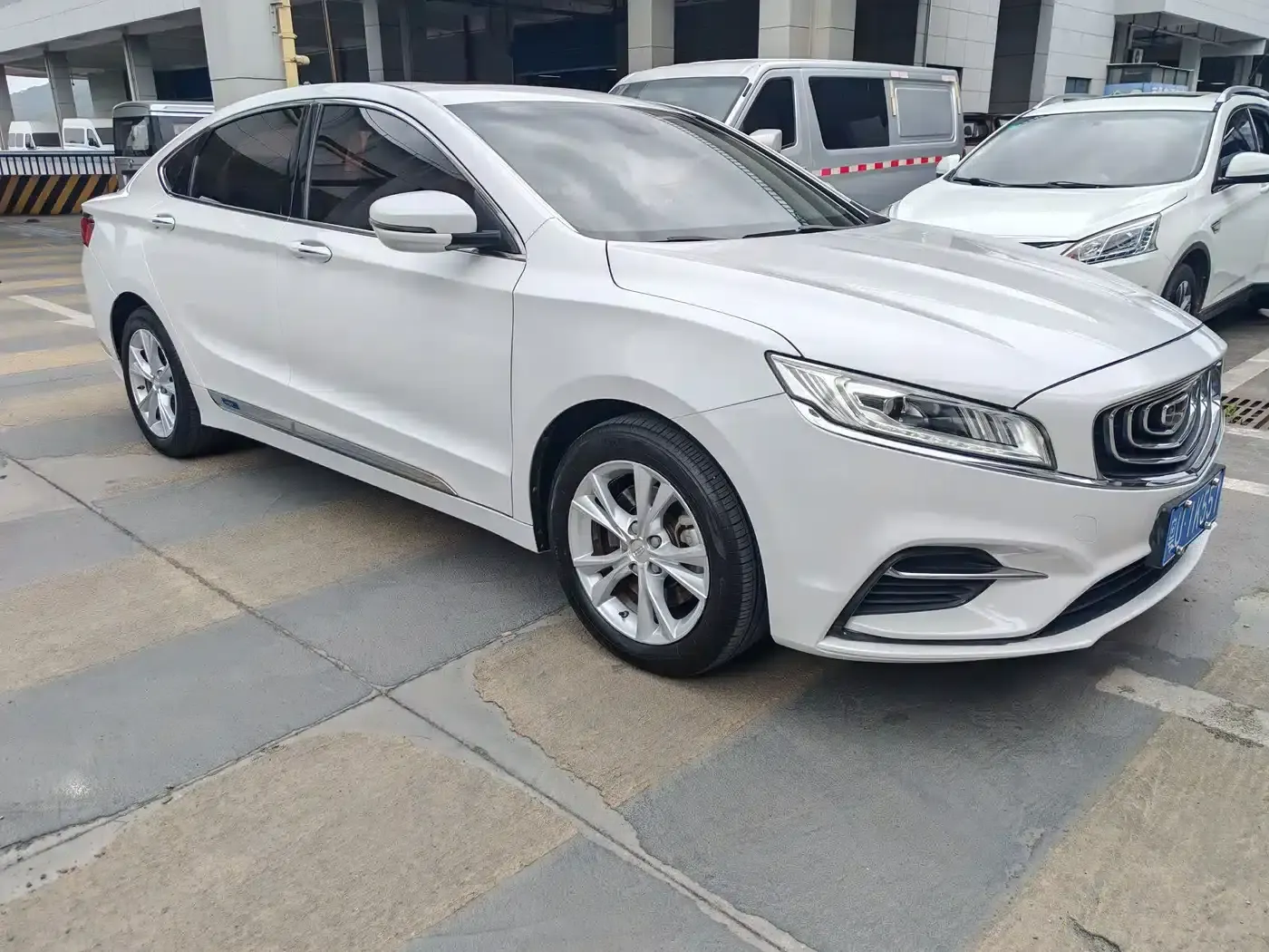 Geely Borui 2020 1.5T MHEV Premium Edition — миниатюра 3