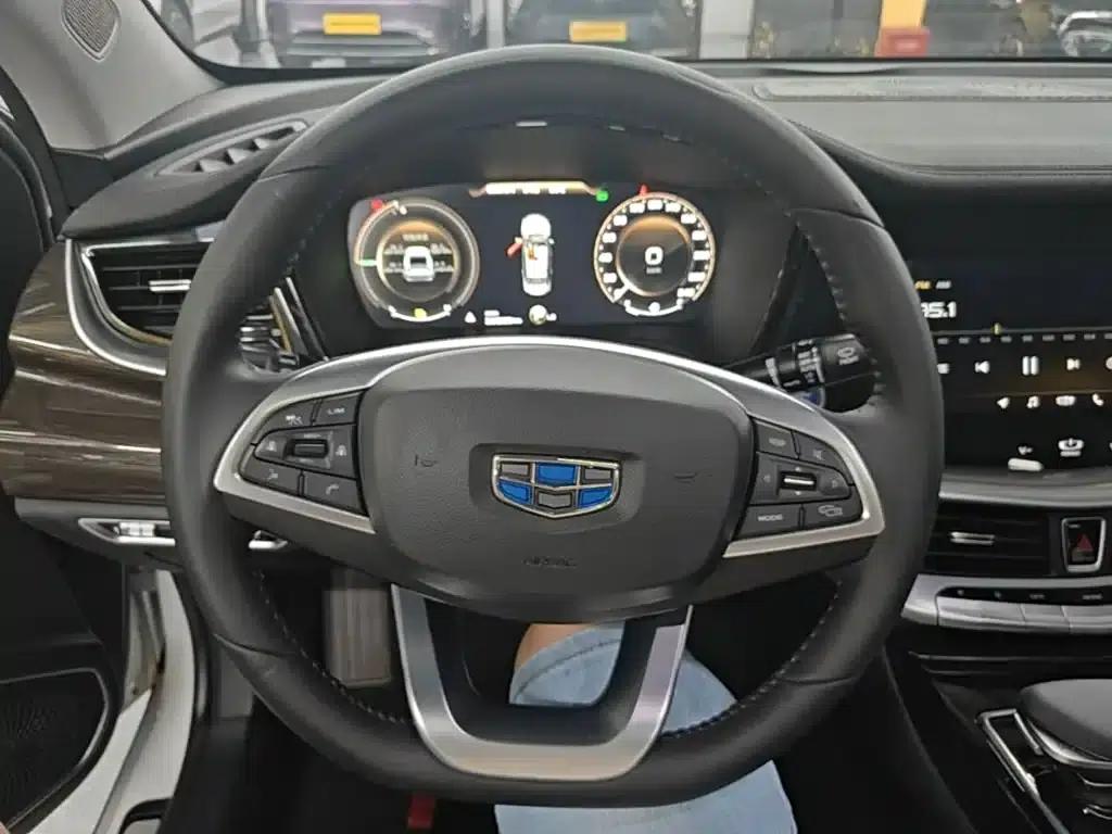 Geely Borui New Energy 2020 1.5T PHEV Premium Edition — миниатюра 11