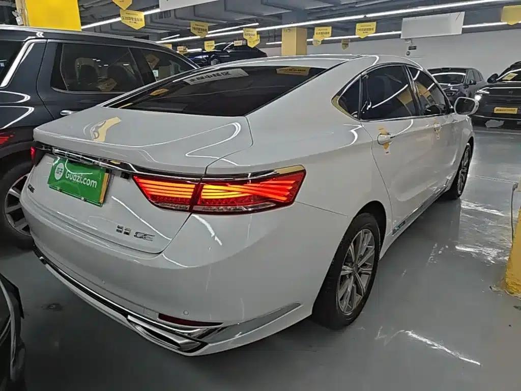 Geely Borui New Energy 2020 1.5T PHEV Premium Edition — миниатюра 7