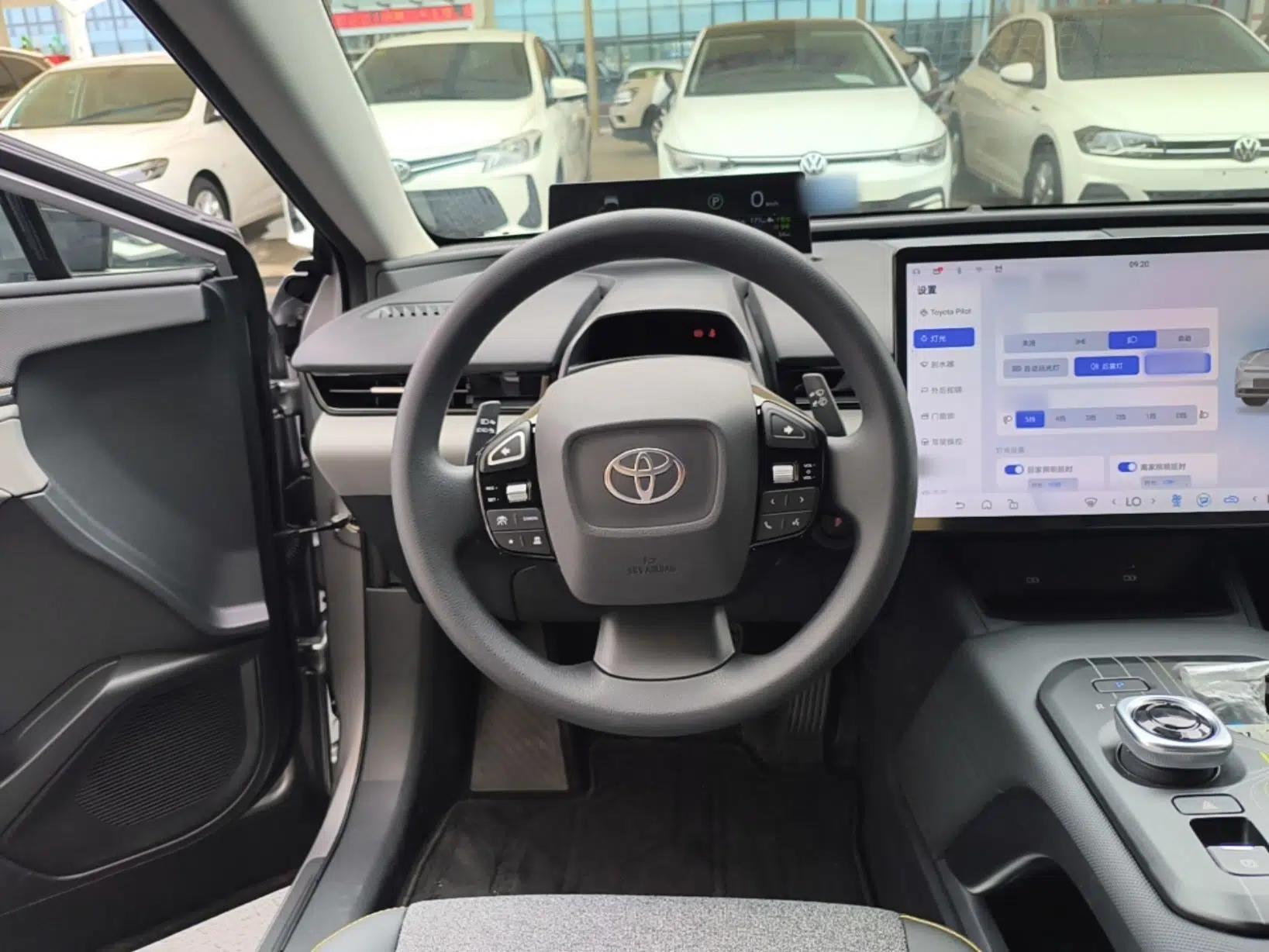 Toyota bZ5 2025 Model 550 JOY — миниатюра 13