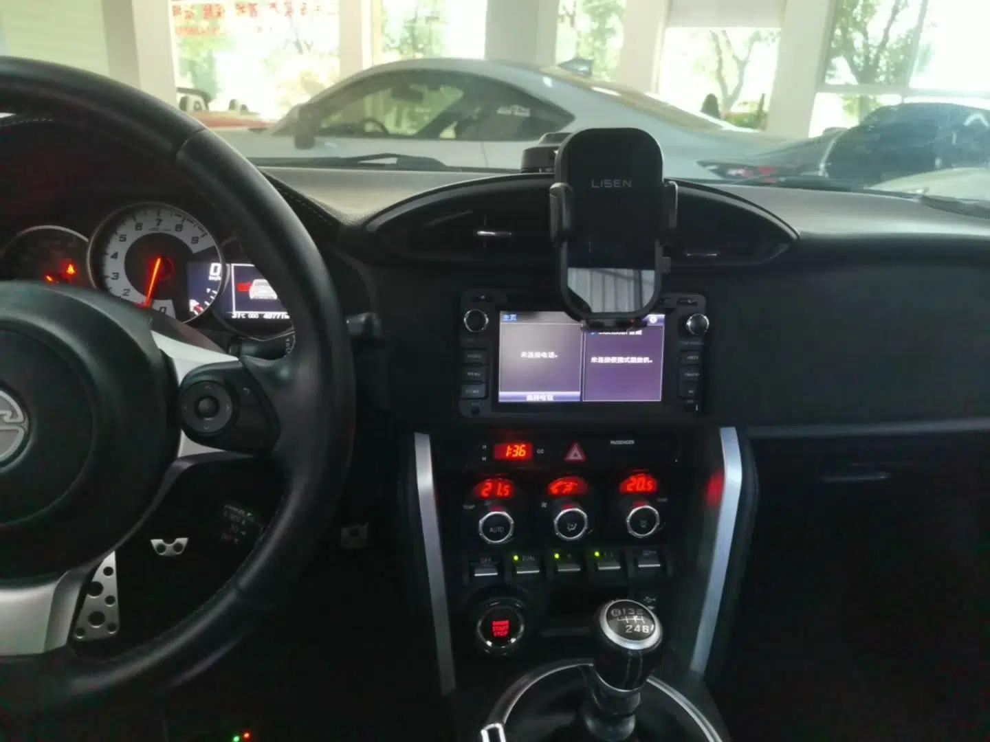Toyota 86 2017 2.0L Manual Luxury Version — миниатюра 15