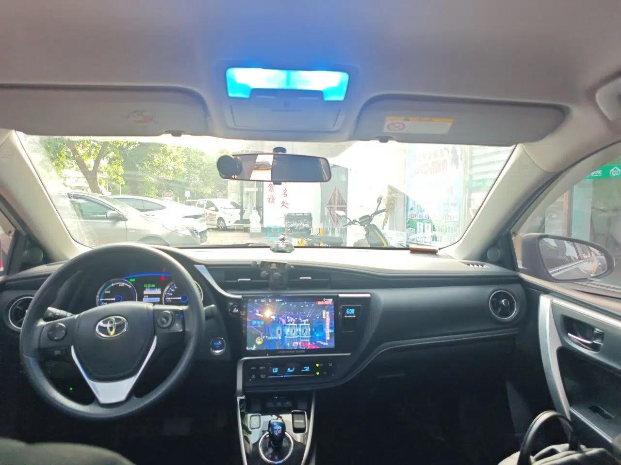 Toyota Corolla Hybrid E+ 2019 1.8L E-CVT Pioneer Edition — миниатюра 18