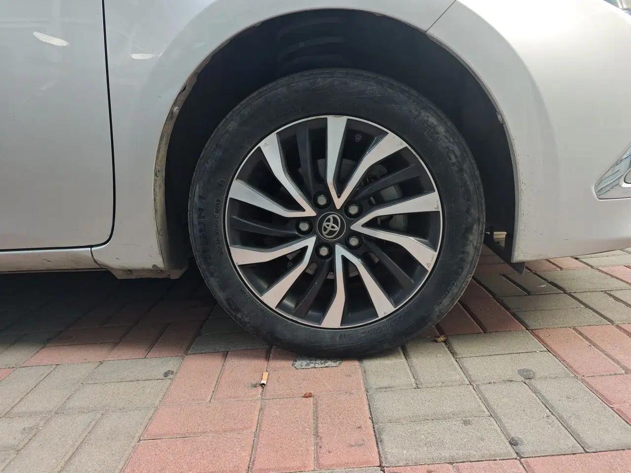 Toyota Corolla Hybrid E+ 2019 1.8L E-CVT Pioneer Edition — миниатюра 8