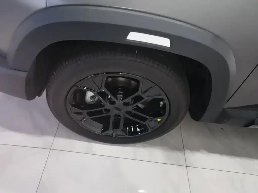 Geely Cowboy 2025 1.5TD Trendy Edition — миниатюра 23