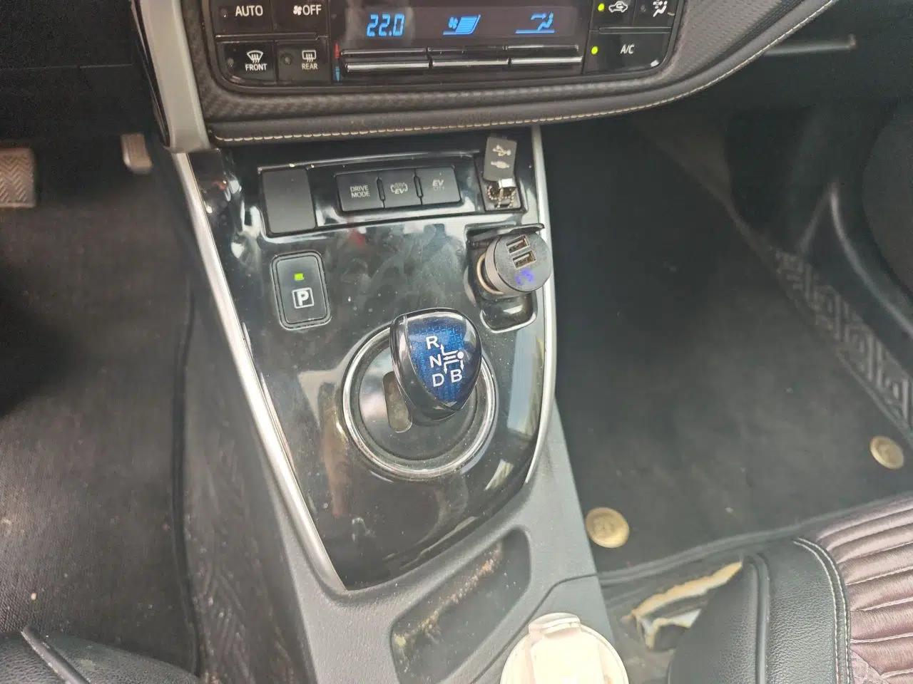 Toyota Levin Hybrid E+ 2019 1.8L GS E-CVT Elite Model with Sunroof — миниатюра 14