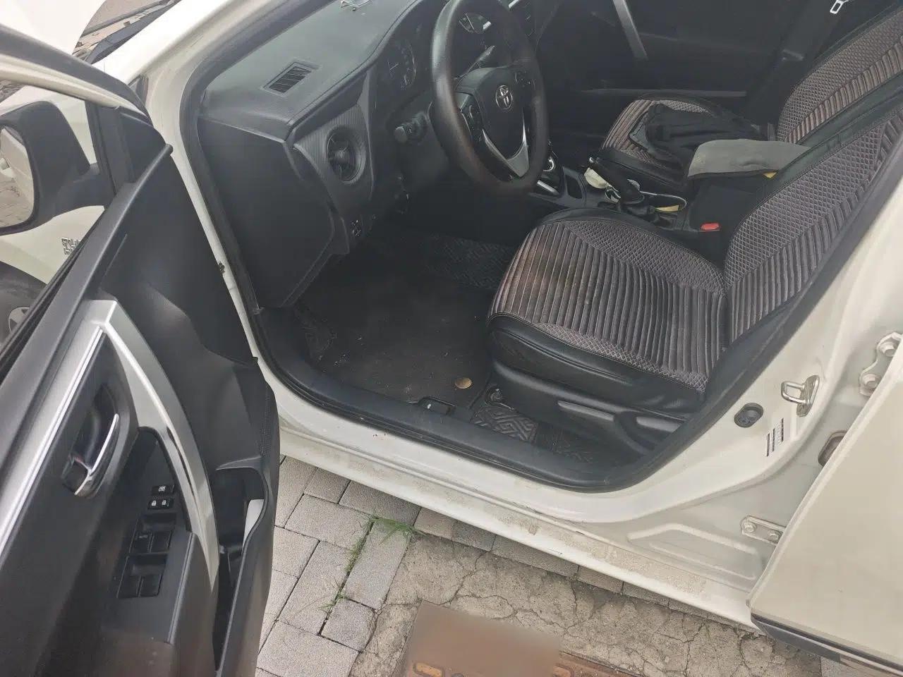 Toyota Levin Hybrid E+ 2019 1.8L GS E-CVT Elite Model with Sunroof — миниатюра 16
