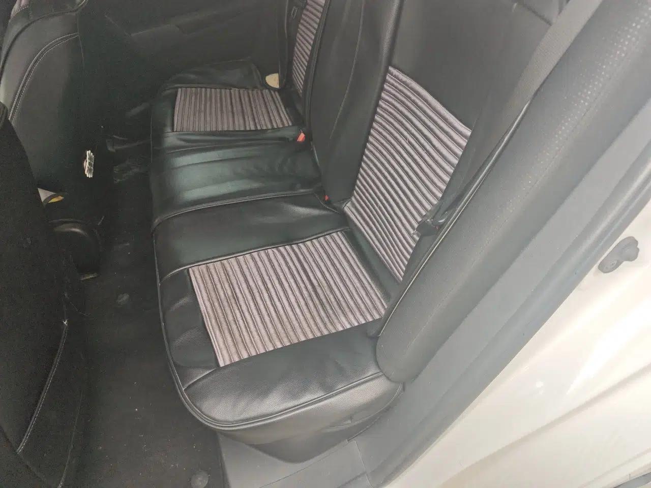 Toyota Levin Hybrid E+ 2019 1.8L GS E-CVT Elite Model with Sunroof — миниатюра 17
