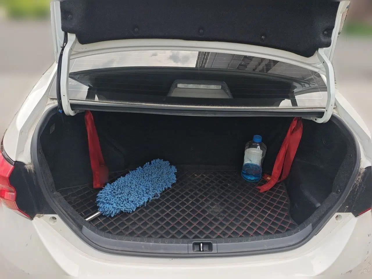Toyota Levin Hybrid E+ 2019 1.8L GS E-CVT Elite Model with Sunroof — миниатюра 19