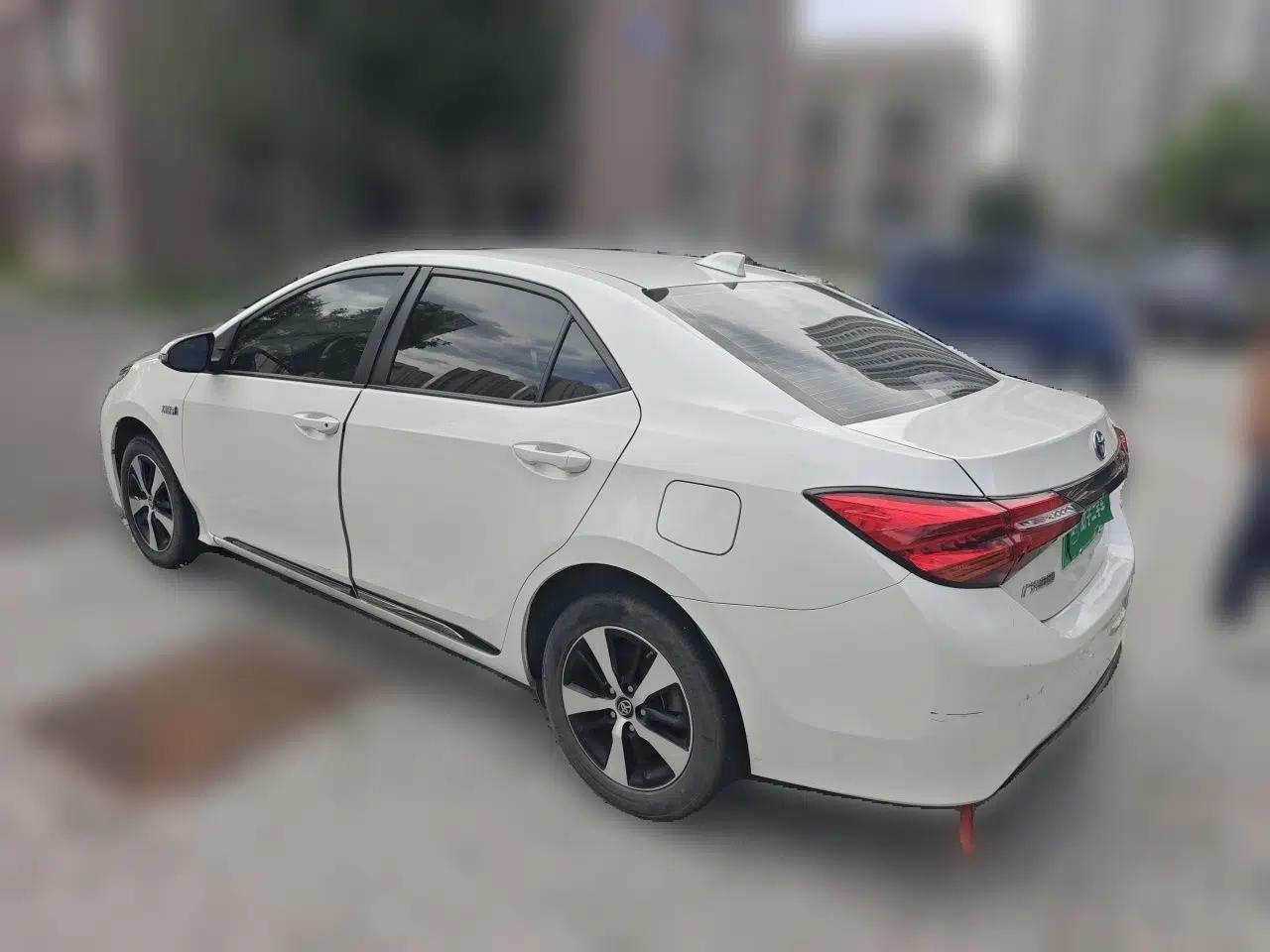 Toyota Levin Hybrid E+ 2019 1.8L GS E-CVT Elite Model with Sunroof — миниатюра 4