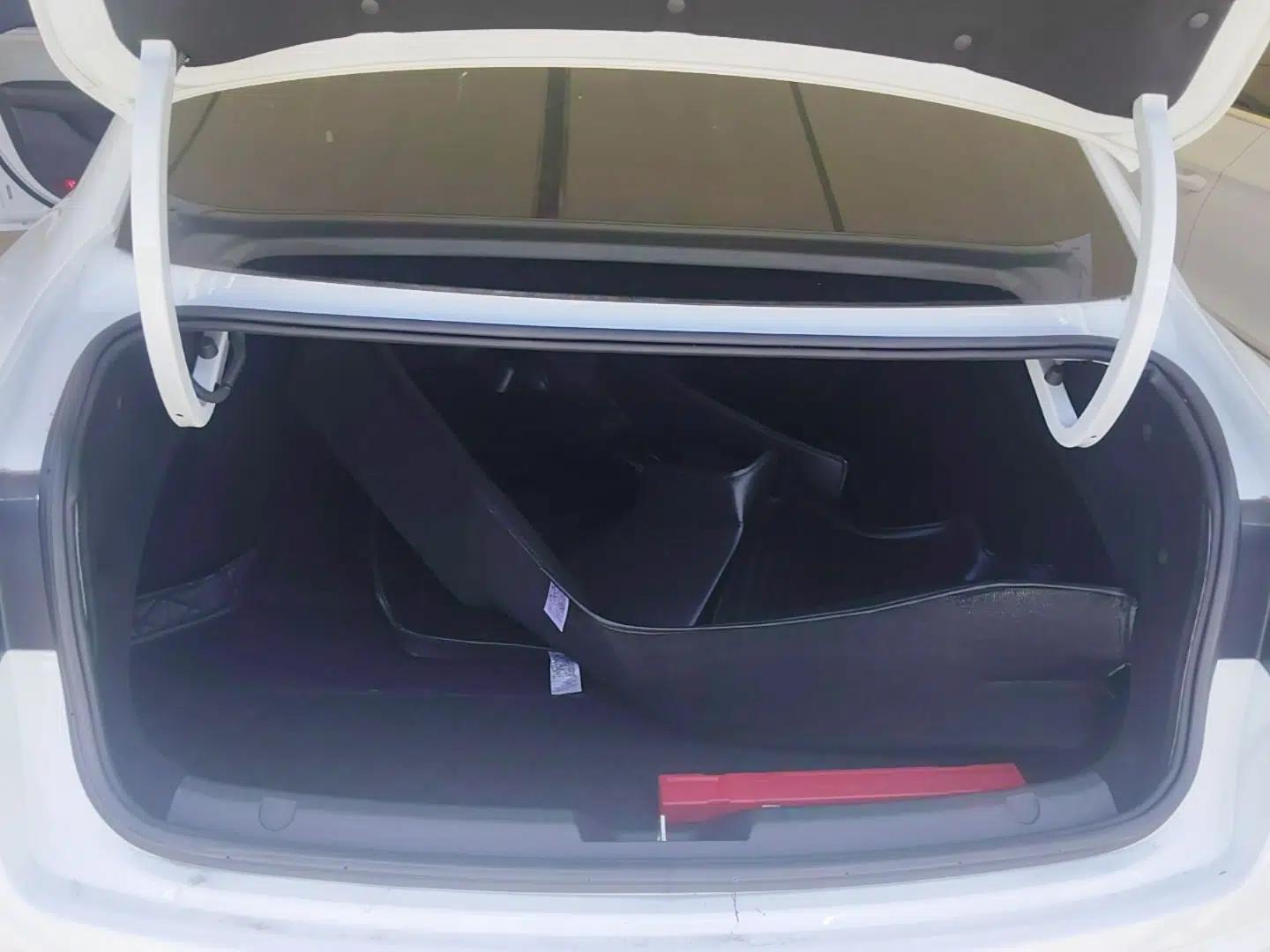 Geely Auto Preface 2021 2.0TD Luxury Version — миниатюра 22