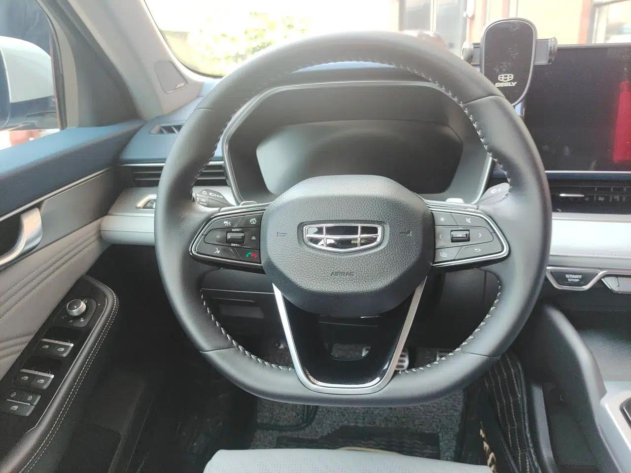 Geely Auto Preface 2021 2.0TD Designer's Recommended Edition — миниатюра 10