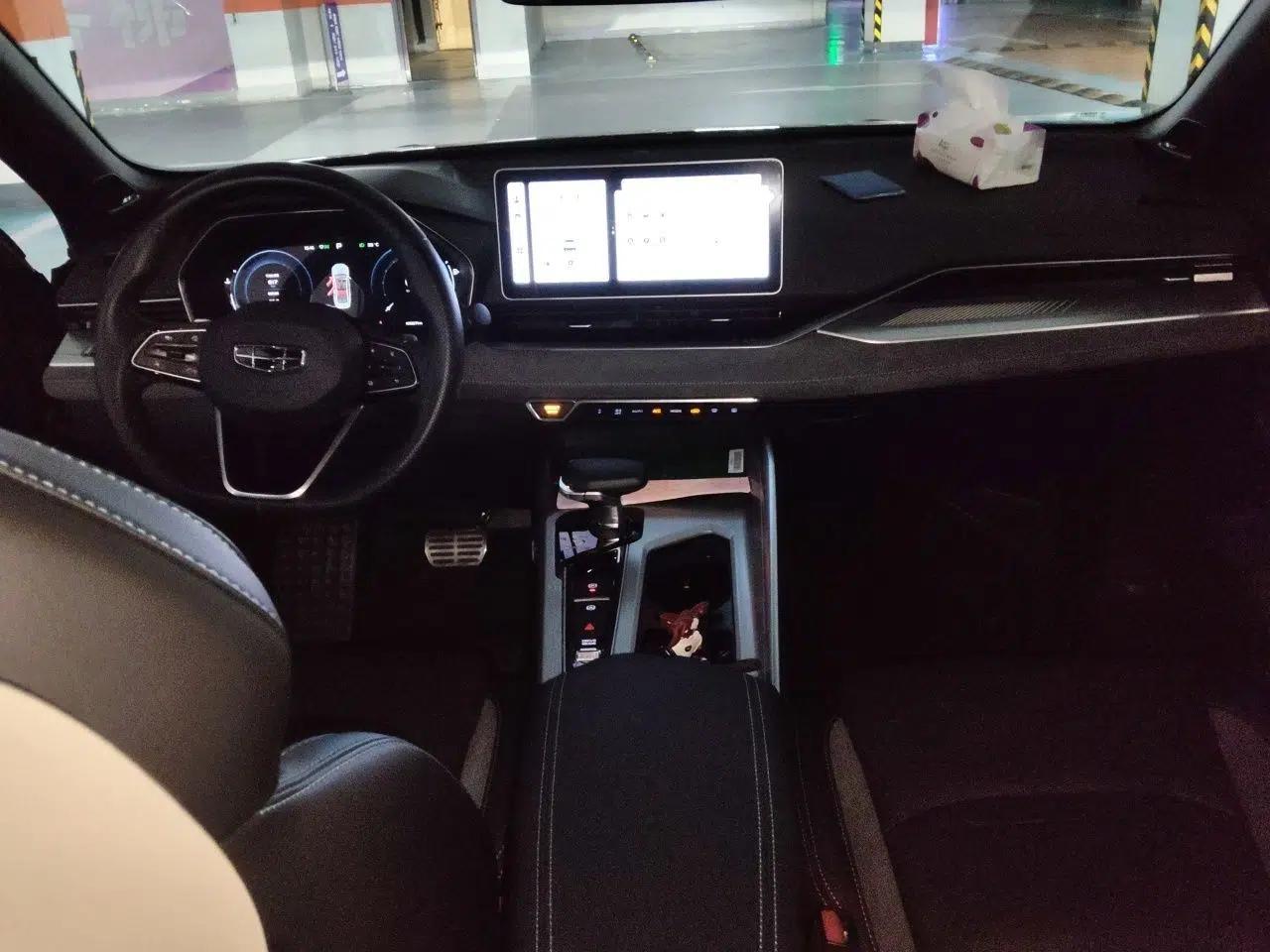 Geely Auto Preface 2023 2.0TD "Only This Verdant Green" Edition — миниатюра 9