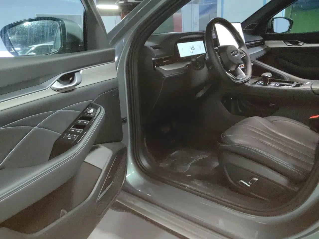 Geely Auto Preface 2026 Model Oriental Yao 1.5TD Kunlun Edition — миниатюра 13