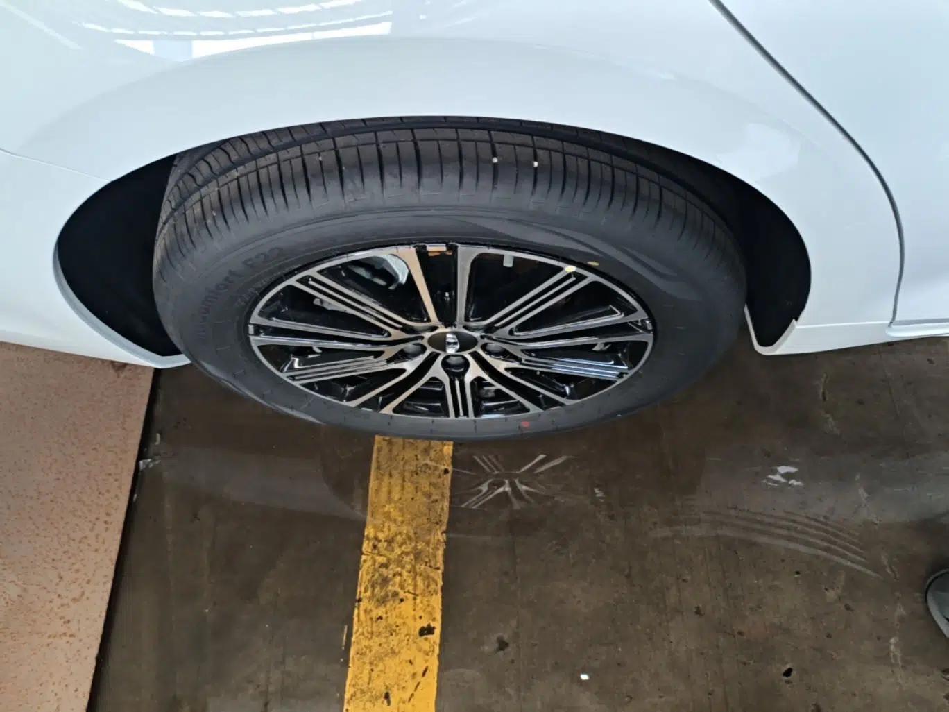 Geely Auto Preface 2026 Model Oriental Yao 1.5TD Fuyao Edition — миниатюра 11