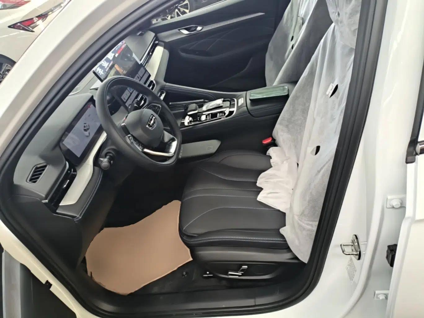 Geely Auto Preface 2026 Model Oriental Yao 1.5TD Fuyao Edition — миниатюра 17