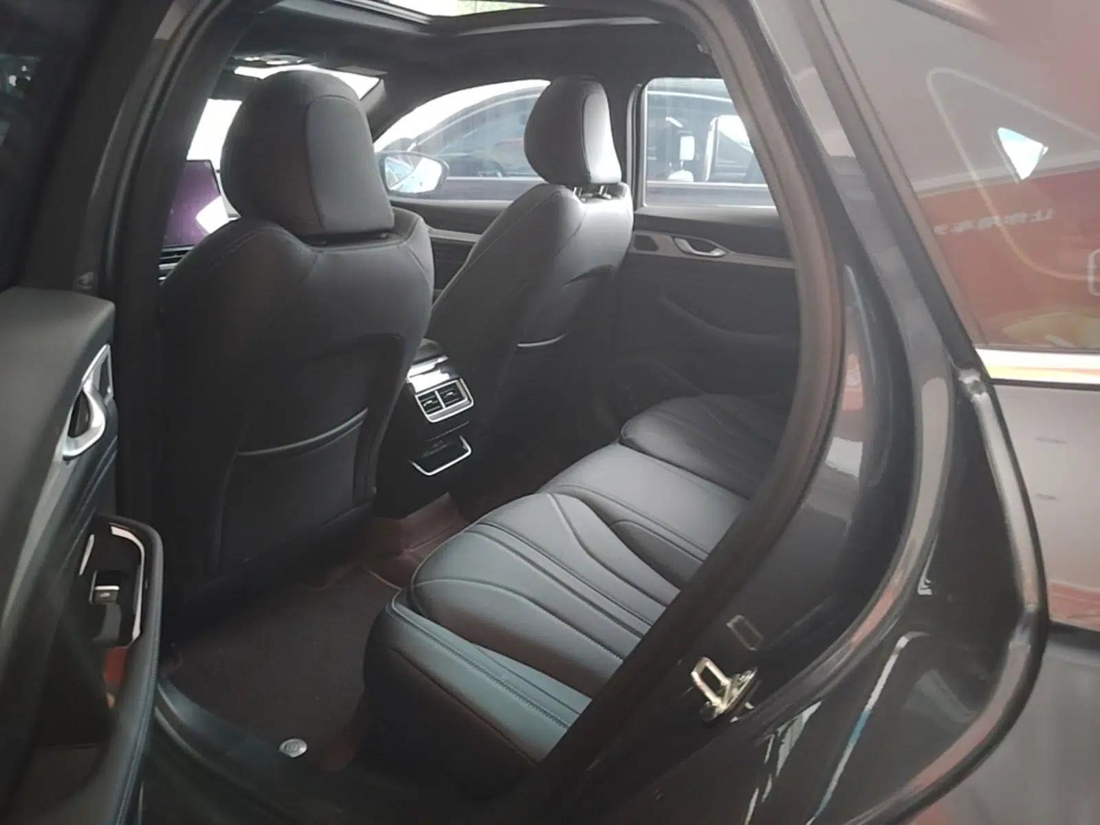 Geely Auto Preface 2025 Dongfang Yao 1.5TD Kunlun Edition — миниатюра 29