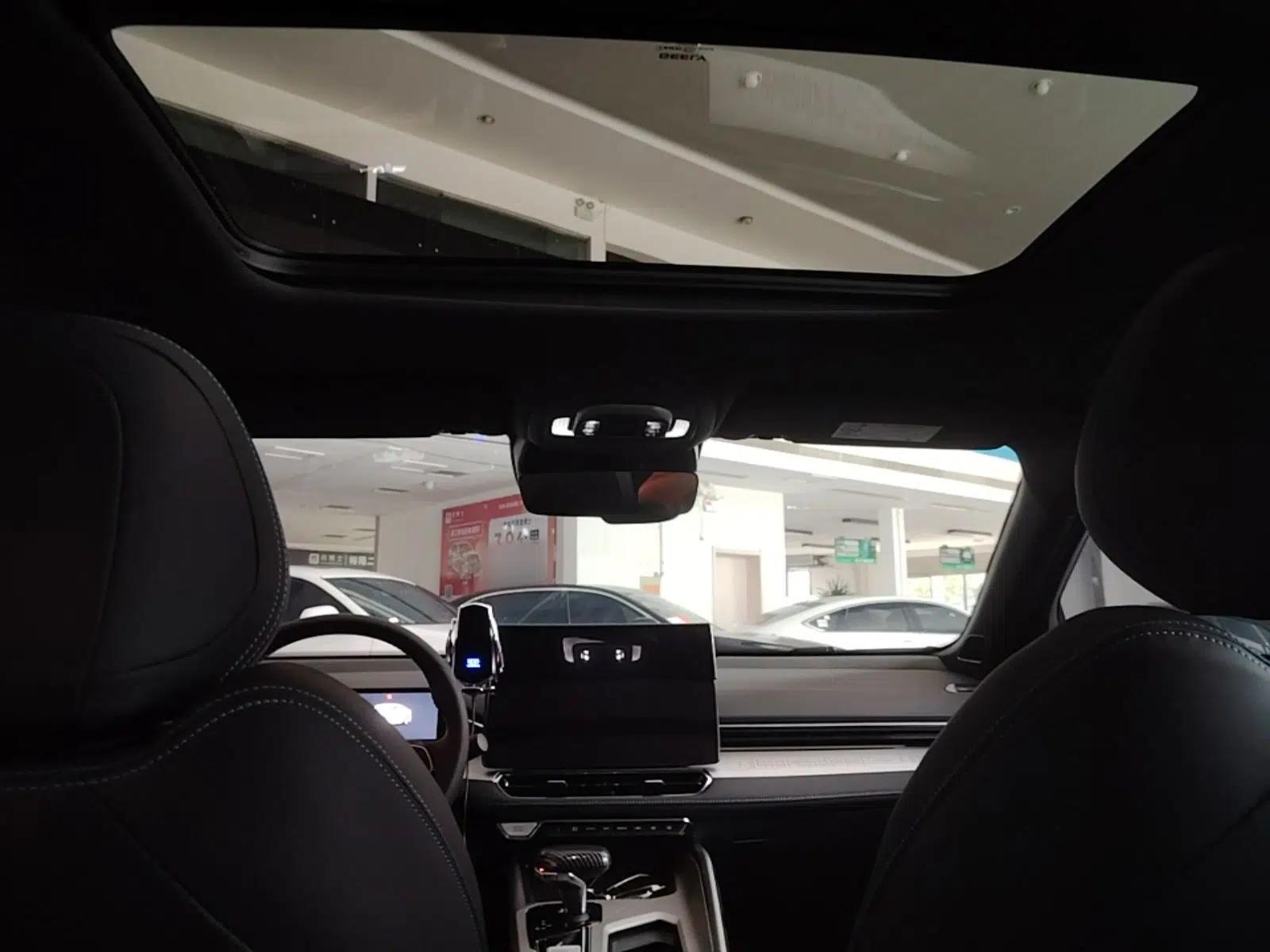 Geely Auto Preface 2025 Dongfang Yao 1.5TD Kunlun Edition — миниатюра 30