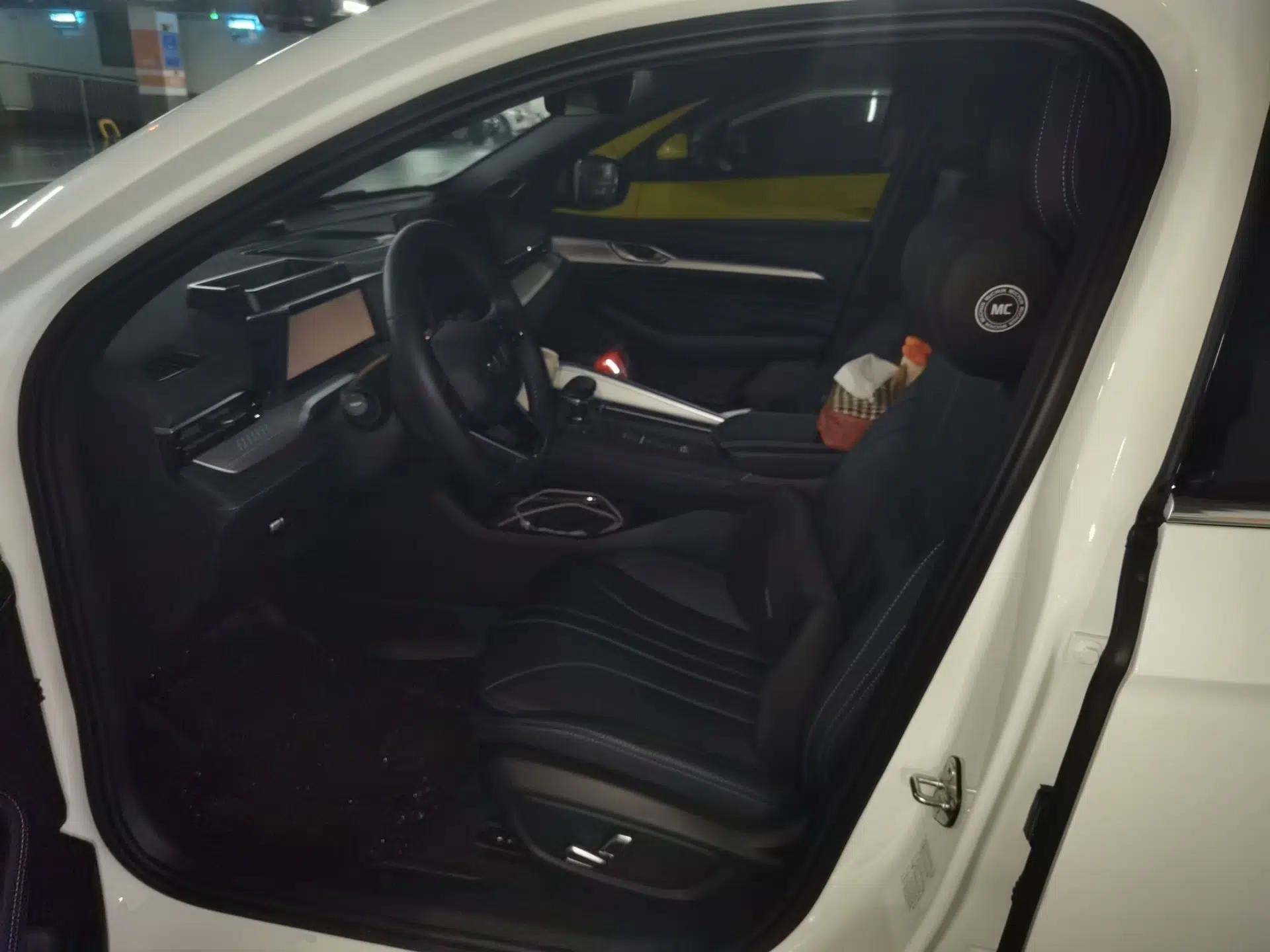 Geely Auto Preface 2025 Dongfang Yao 1.5TD Kunlun Edition — миниатюра 15