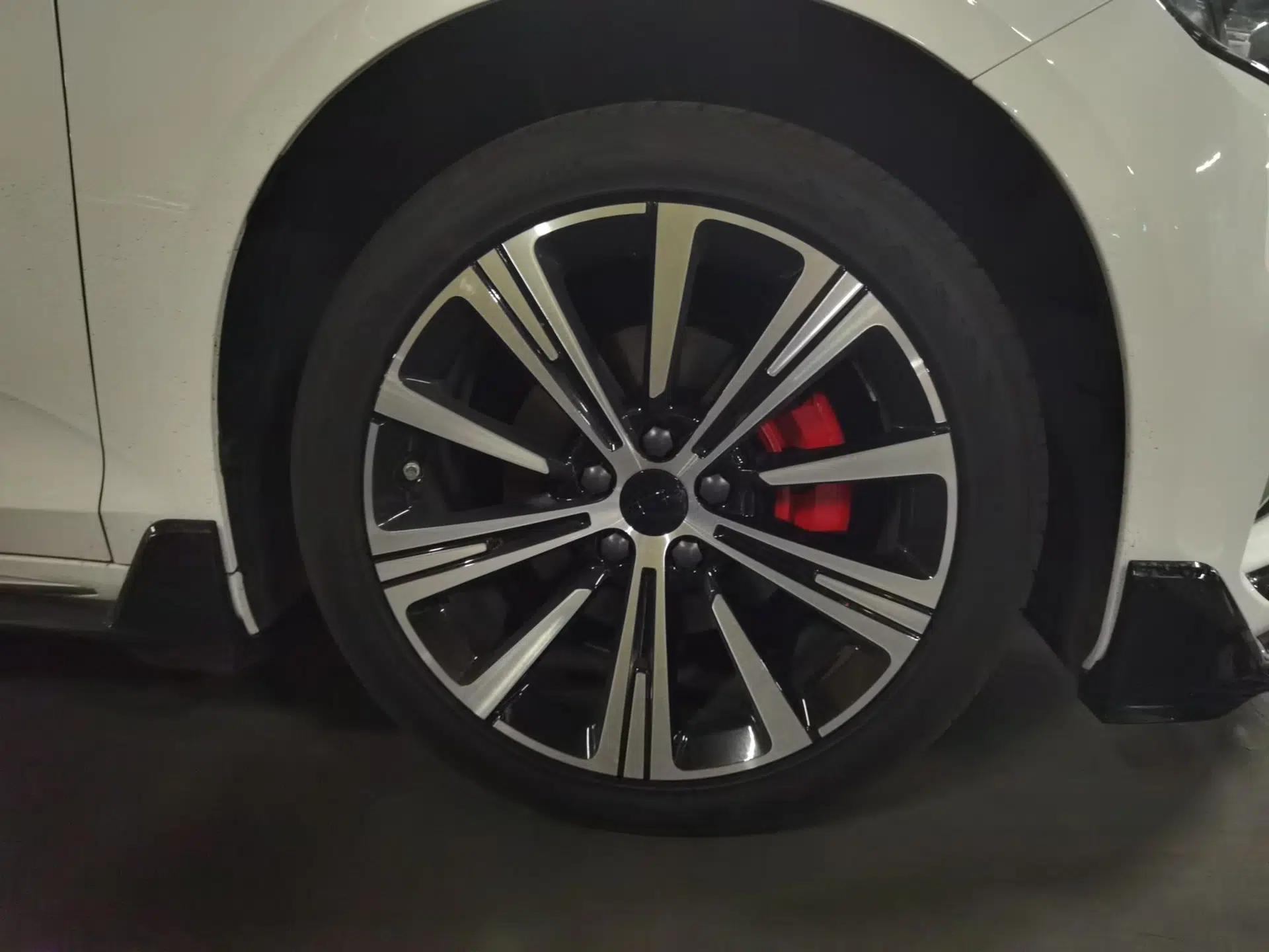 Geely Auto Preface 2025 Dongfang Yao 1.5TD Kunlun Edition — миниатюра 8