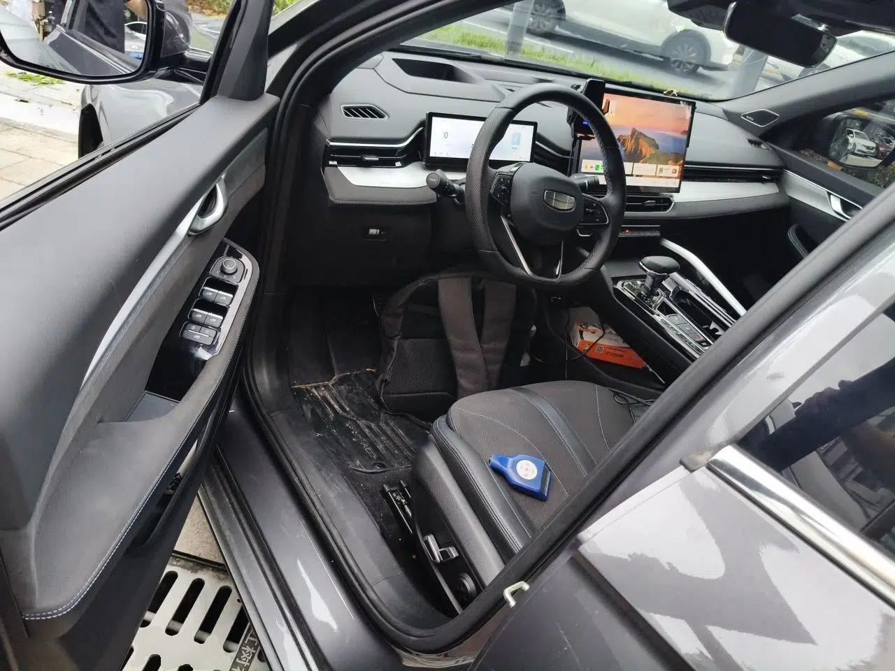 Geely Auto Preface 2025 Dongfang Yao 2.0TD Moonlight Edition — миниатюра 16