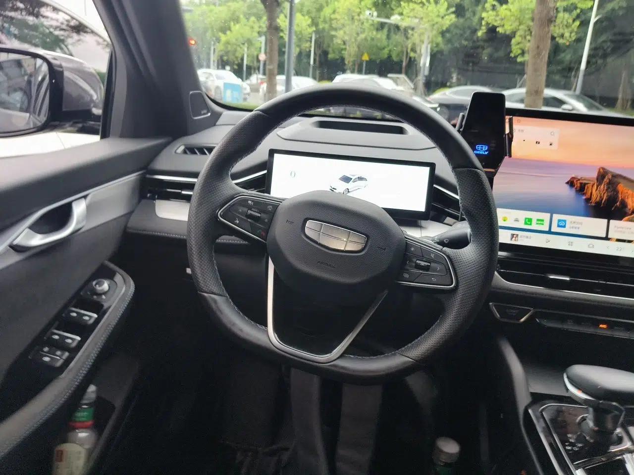 Geely Auto Preface 2025 Dongfang Yao 2.0TD Moonlight Edition — миниатюра 10