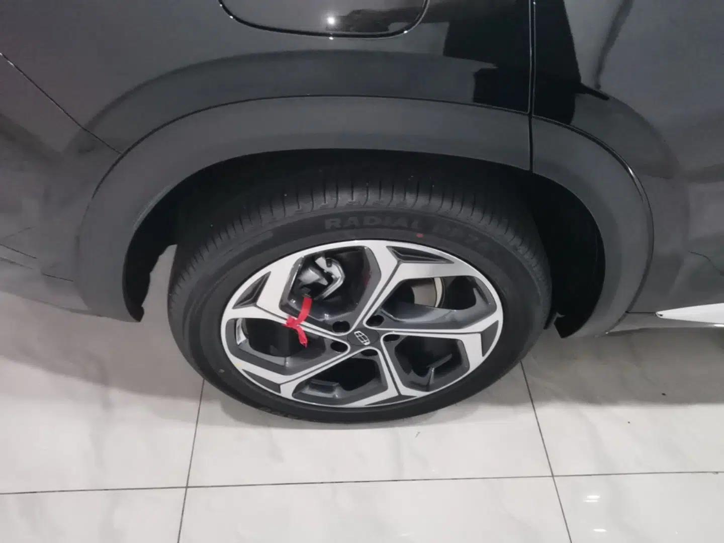 Geely Auto Monjaro L 2026 Model 2.0TD DCT Changfeng Yue Shan Edition — миниатюра 11