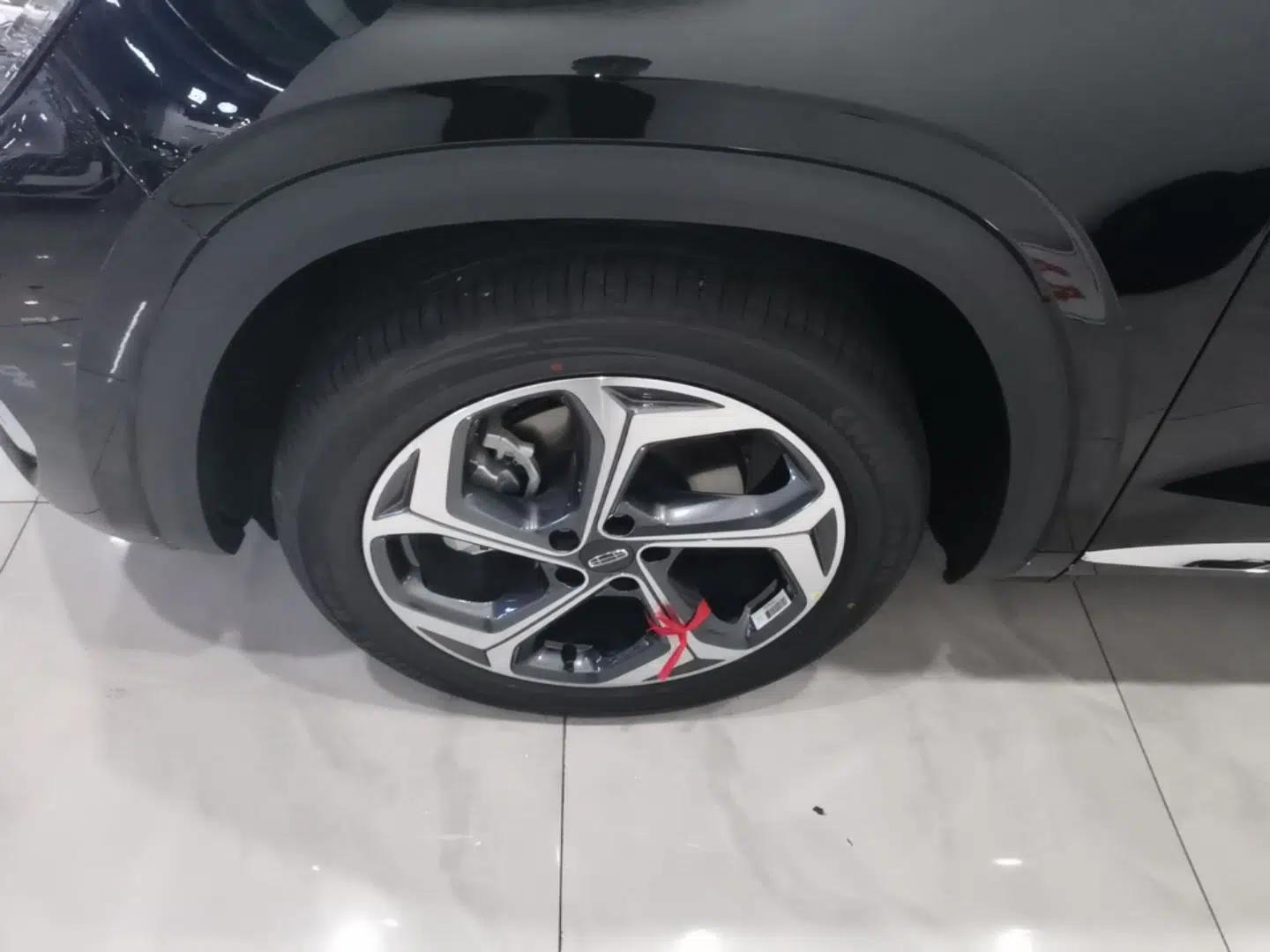 Geely Auto Monjaro L 2026 Model 2.0TD DCT Changfeng Yue Shan Edition — миниатюра 10