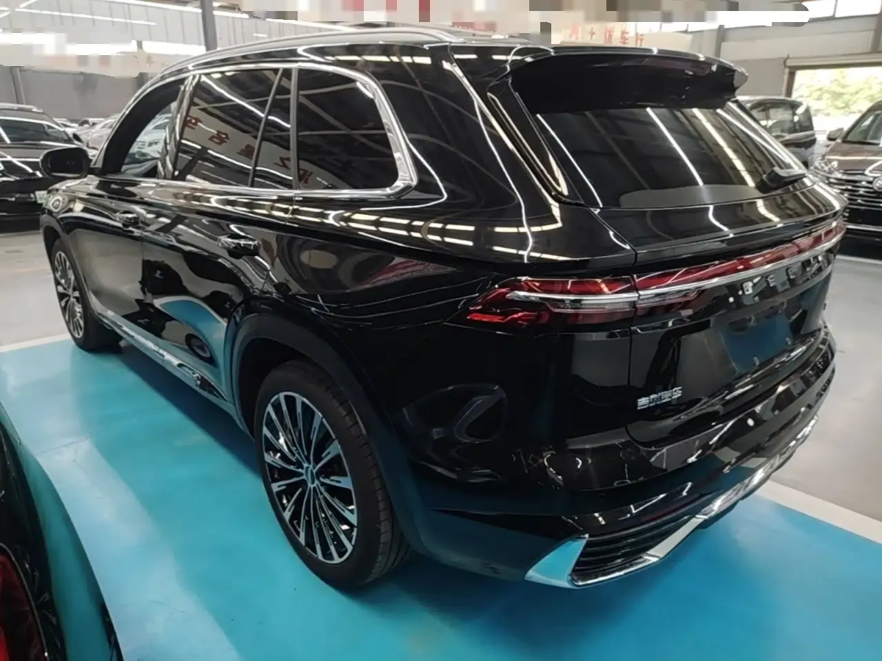 Geely Auto Monjaro L 2025 Dongfang Yao 2.0TD Automatic Lanxing Edition — миниатюра 4