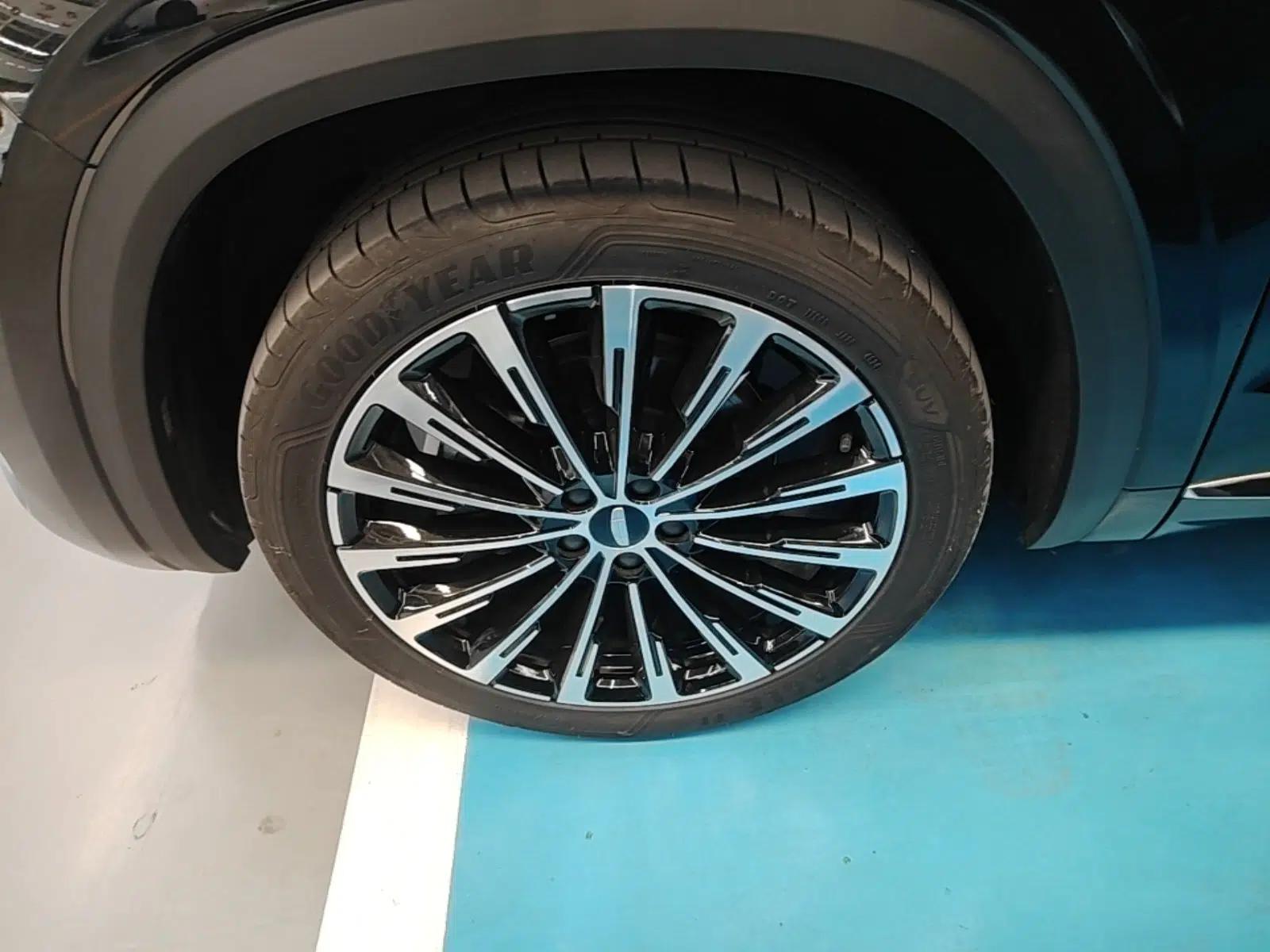 Geely Auto Monjaro L 2025 Dongfang Yao 2.0TD Automatic Lanxing Edition — миниатюра 10
