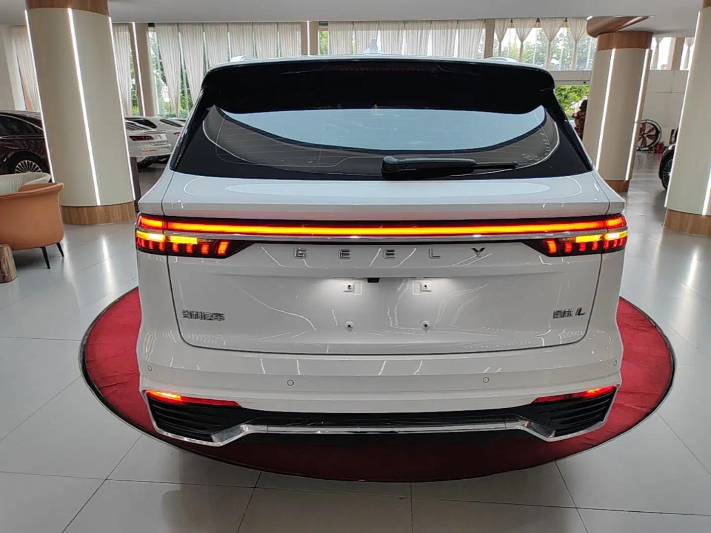 Geely Auto Monjaro L 2021 2.0TD DCT EVO Two-Wheel Drive Prestige Version — миниатюра 5