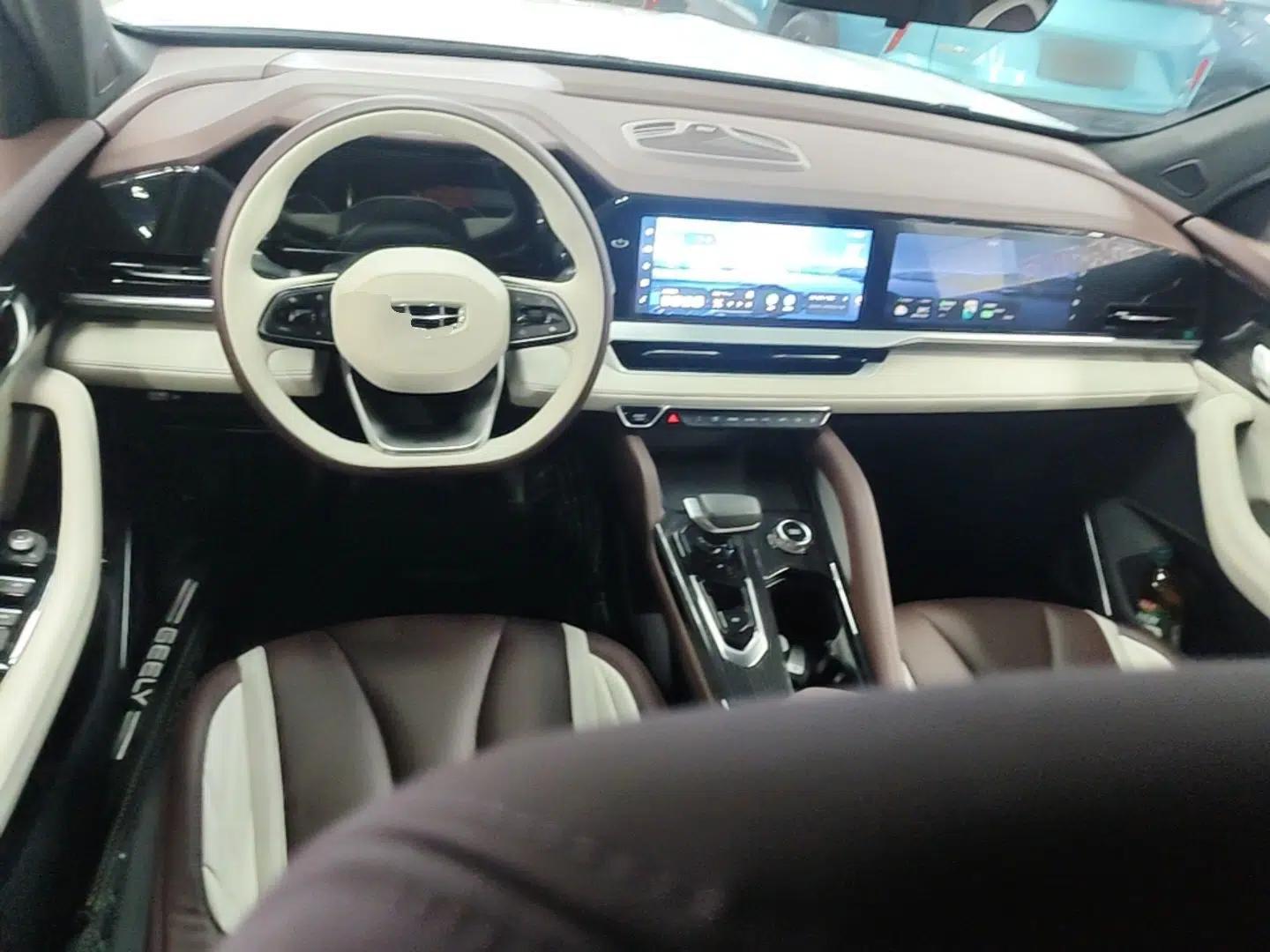 Geely Auto Monjaro L 2021 2.0TD DCT EVO Two-Wheel Drive Prestige Version — миниатюра 12