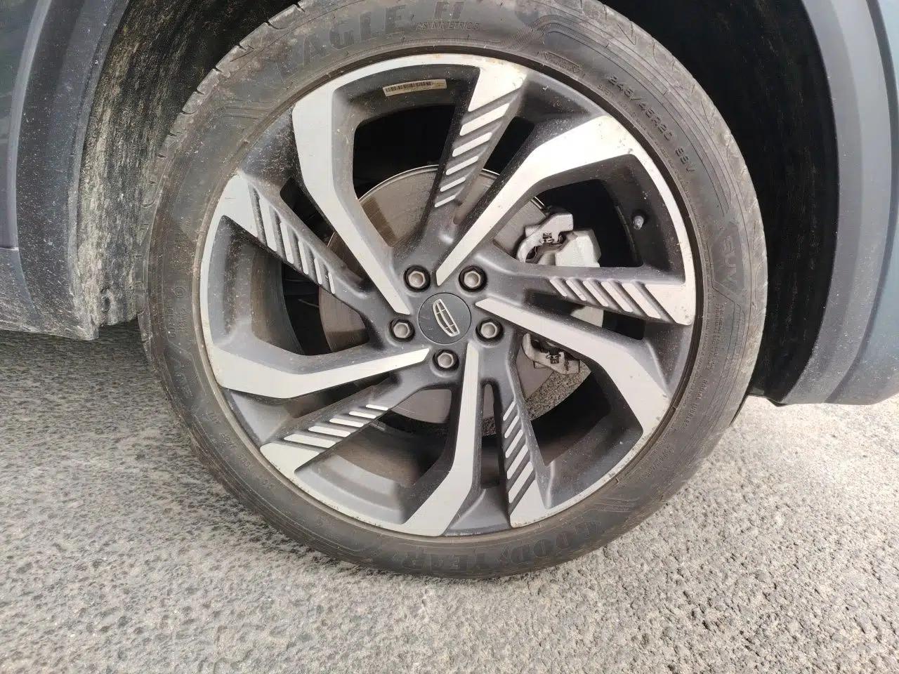 Geely Auto Monjaro L 2021 2.0TD DCT EVO Two-Wheel Drive Smart Luxury Version — миниатюра 8