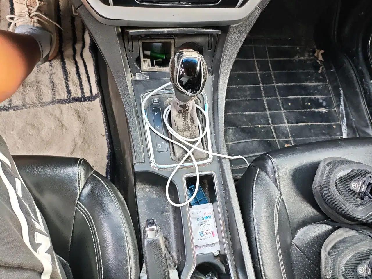 Geely Auto Emgrand 2016 Sedan 1.5L CVT Upward Version — миниатюра 14