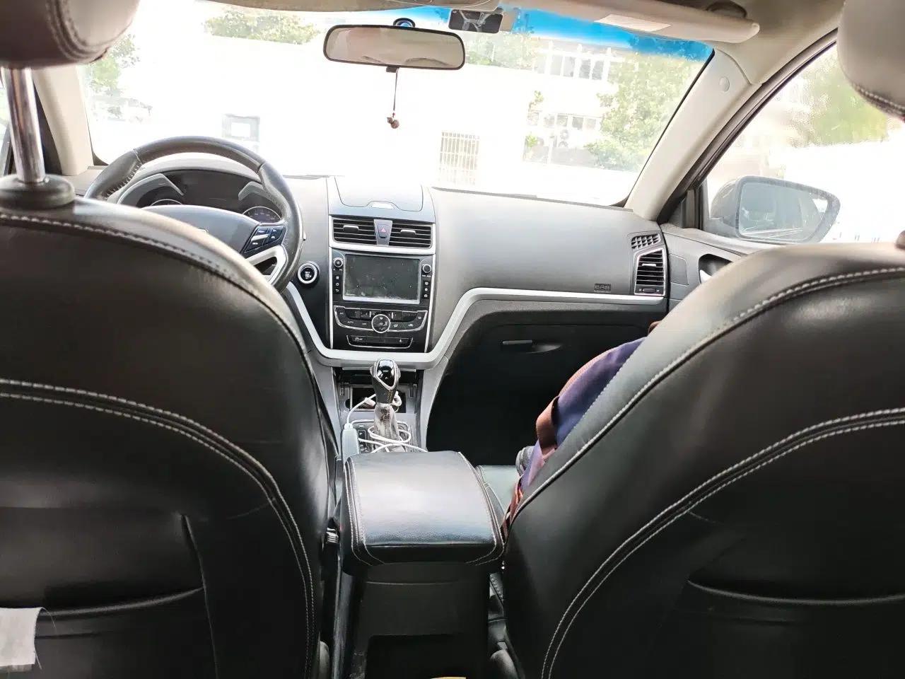 Geely Auto Emgrand 2016 Sedan 1.5L CVT Upward Version — миниатюра 18